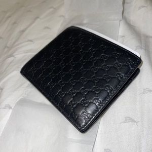 Men’s MICROGUSSIMA BLACK wallet.